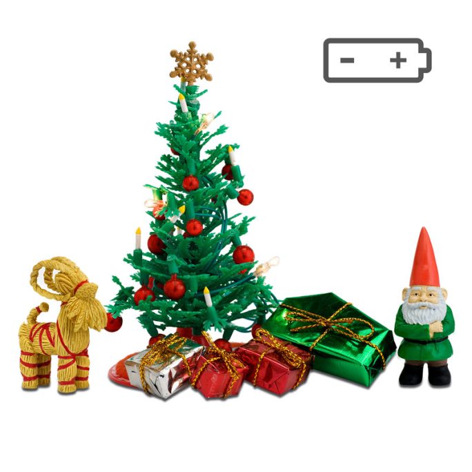 Lundby set jul batteridriven julgran, jultomte, julbock och julklappar. Köp billiga dockskåpsmöbler rea på LillaFilur.se