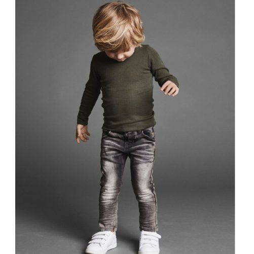 Barn jeans extra slim svarta. Barnjeans Storlek 80, 86, 92, 98, 104, 110. Beställ jeans barnLillaFilur.se