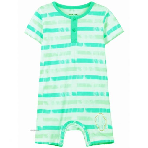 Kortärmad pyjamas baby, shortdräkt baby. Ekologisk bomull. Beställ babykläder storlek 50, 56, 62, 68, 74 på LillaFilur.se.