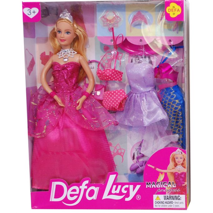 Docka Defa Lucy (liknar Barbie) 30 cm med mycket dock tillbehör som klänning, skor, balettkläder, balettskor, sjöjungfrukläder, tiara, handväska, solglasögon, bikini. Köp dockor på LillaFilur.se