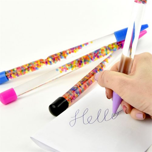Glitterpenna, glitterstav. Penna med bubblor som rör sig när man vänder på pennan. LillaFilur.se