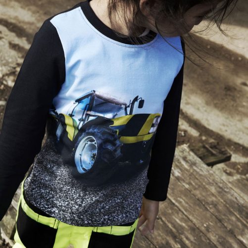 Tröja barn med tryck. Tröja med traktor motiv storlek 80 86 92 98 104 110 116 122. Köp barnkläder med tryck på LillaFilur.se